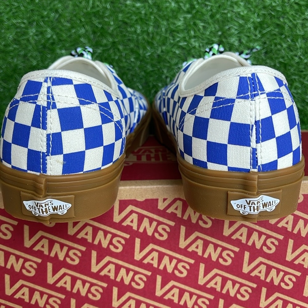 Vans Men’s Authentic
Checkerboard Blue/White
VN0009PVY6Z
Sneakers - Picture 16 of 16